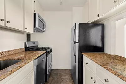 2025 Broadway #8E, New York City, NY 10023 - Photo 9