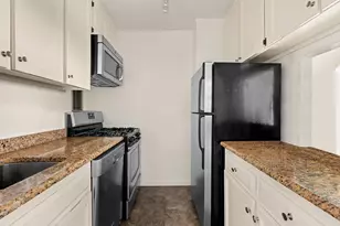 2025 Broadway, New York City, NY 10023 - Photo 9
