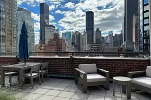 220 E 54th St, New York City, NY 10022 - Photo 11