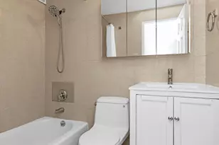 220 E 54th St, New York City, NY 10022 - Photo 5