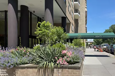 80 Central Park W #6B, New York City, NY 10023 - Photo 15