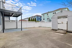 1-66 Beach 98th St, New York City, NY 11694 - Photo 11