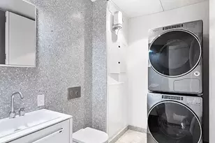 455 W 19th St, New York City, NY 10011 - Photo 7