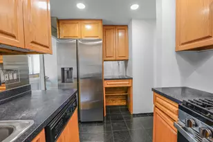 340 E 64th St, New York City, NY 10065 - Photo 11
