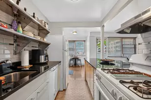 240 Cozine Ave, New York City, NY 11207 - Photo 15