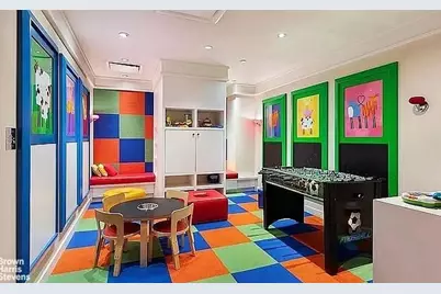 250 E 53rd Street #2702, New York City, NY 10022 - Photo 27