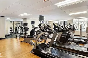 250 E 53rd St, New York City, NY 10022 - Photo 23