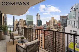 212 E 47th St, New York City, NY 10017 - Photo 5