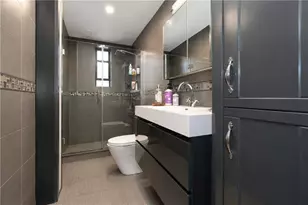 711 Montauk Ct, New York City, NY 11235 - Photo 13