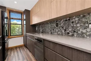 711 Montauk Ct, New York City, NY 11235 - Photo 9