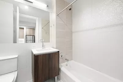 15 Park Row #4F2, New York, NY 10038 - Photo 3