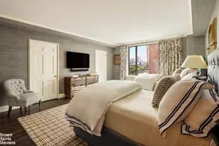 10 Gracie Square, New York City, NY 10028 - Photo 15