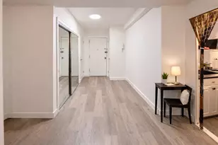333 E 46th St, New York City, NY 10017 - Photo 5