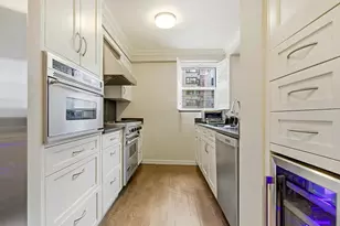 196 E 75th St, New York City, NY 10021 - Photo 5