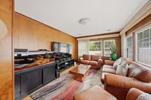 11-42 Bay 25th St, New York City, NY 11691 - Photo 17