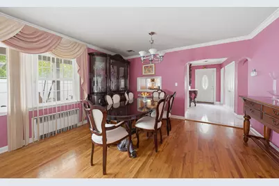 1142 Bay 25th Street, New York City, NY 11691 - Photo 5