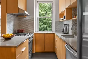 35-34 77th St, New York City, NY 11372 - Photo 5