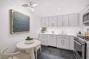 135 W 70th St, New York City, NY 10023 - Photo 5