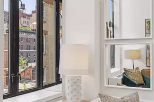 135 W 70th St, New York City, NY 10023 - Photo 3