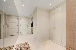 160 Central Park S, New York City, NY 10019 - Photo 13