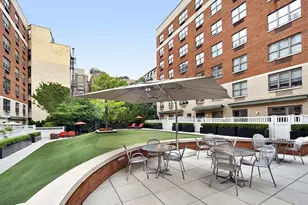 516 W 47th St, New York City, NY 10036 - Photo 7