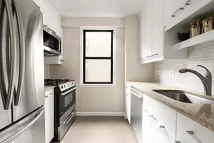 201 E 28th St, New York City, NY 10016 - Photo 5