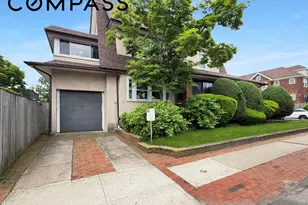 3829 Beach 38th St, New York City, NY 11224 - Photo 3