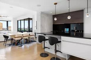 22 W 66th St, New York City, NY 10023 - Photo 23