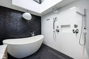 22 W 66th St, New York City, NY 10023 - Photo 27
