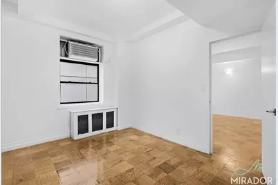 132 E 45th Street #8F, New York City, NY 10017 - Photo 5