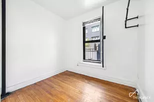 177 Thompson St, New York City, NY 10012 - Photo 9