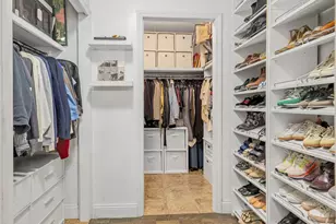 305 E 24th St, New York City, NY 10010 - Photo 7