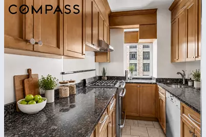 45 E End Avenue #11F, New York City, NY 10028 - Photo 5