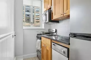 200 W 20th St, New York City, NY 10011 - Photo 5