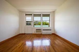 525 Ocean Pkwy, New York City, NY 11218 - Photo 7