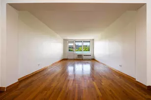 525 Ocean Pkwy, New York City, NY 11218 - Photo 9