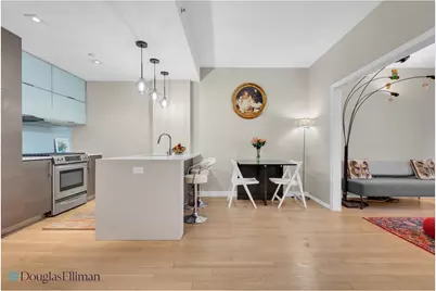 21-45 44th Drive #4I, New York City, NY 11101 - Photo 3