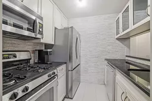 200 Rector Pl, New York, NY 10280 - Photo 5