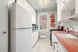 112-20 72nd Dr, New York City, NY 11375 - Photo 3