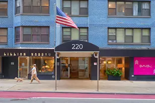 220 E 57th St, New York City, NY 10022 - Photo 19