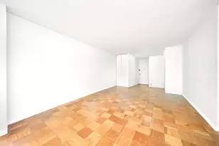 220 E 57th St, New York City, NY 10022 - Photo 13