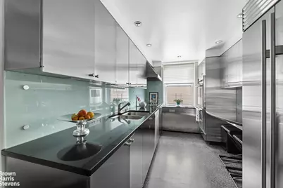 35 E 75th Street #11AB, New York City, NY 10021 - Photo 3