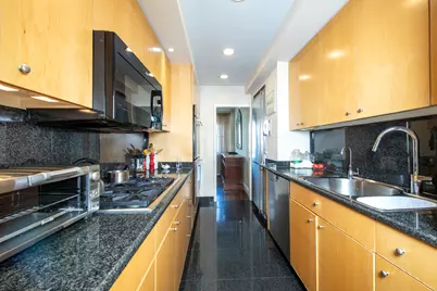 165 E 72nd Street #14D, New York, NY 10021 - Photo 3