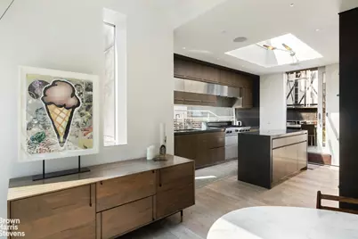 28 W 38th Street #PHW, New York City, NY 10018 - Photo 5