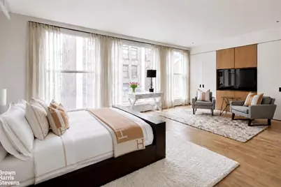 28 W 38th Street #PHW, New York City, NY 10018 - Photo 11