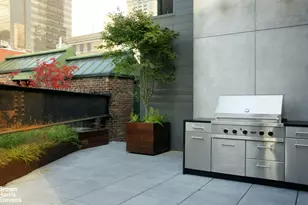 28 W 38th St, New York City, NY 10018 - Photo 7
