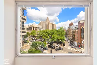 180 Park Row #4D, New York City, NY 10038 - Photo 3