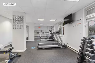 555 Main St, New York City, NY 10044 - Photo 13