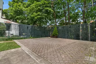 77-15 Kew Forest Ln, New York City, NY 11375 - Photo 27