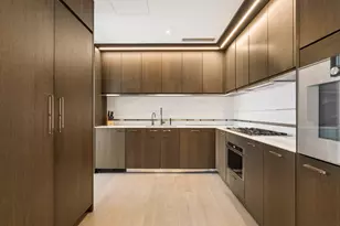 301 E 50th St, New York City, NY 10022 - Photo 3